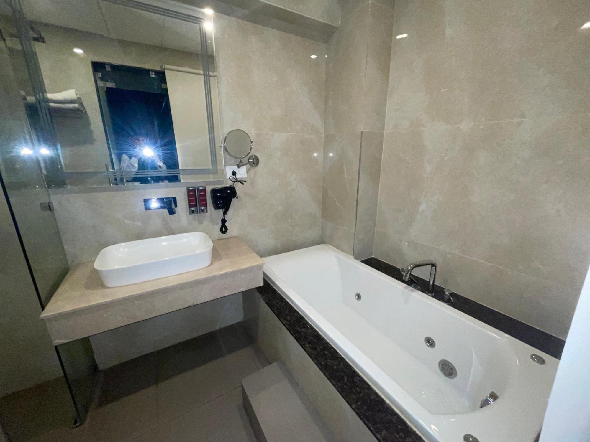 Pride Hotel And Resort Rishikesh Exterior photo